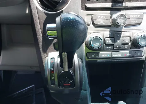 2013 Honda Pilot Ex-L z USA, uszkodzony, nr VIN 5FNYF3H58DB028137